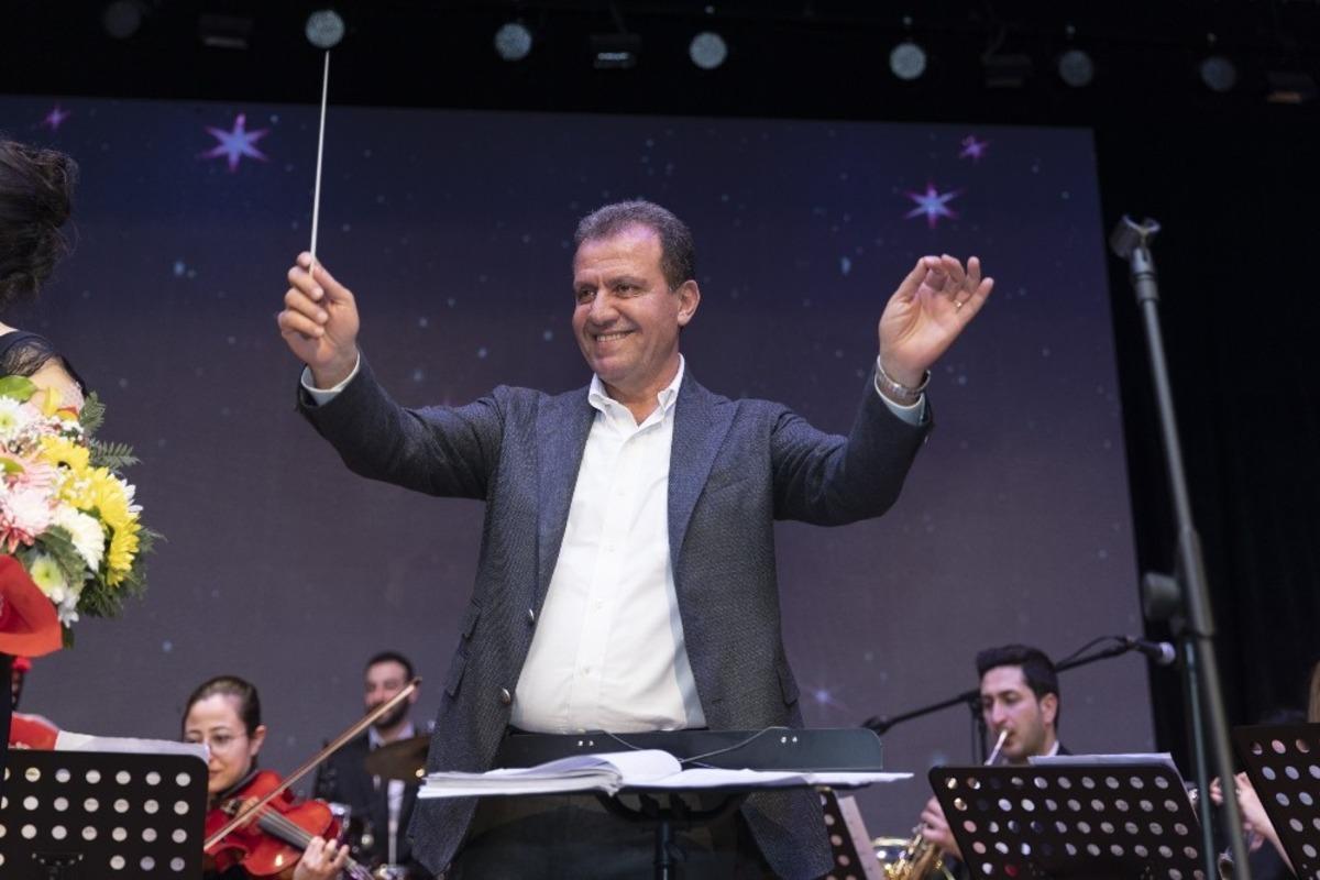 Se&ccedil;er: &ldquo;Bizi huzur i&ccedil;inde yaşatacak en &ouml;nemli unsur sanattır&rdquo;