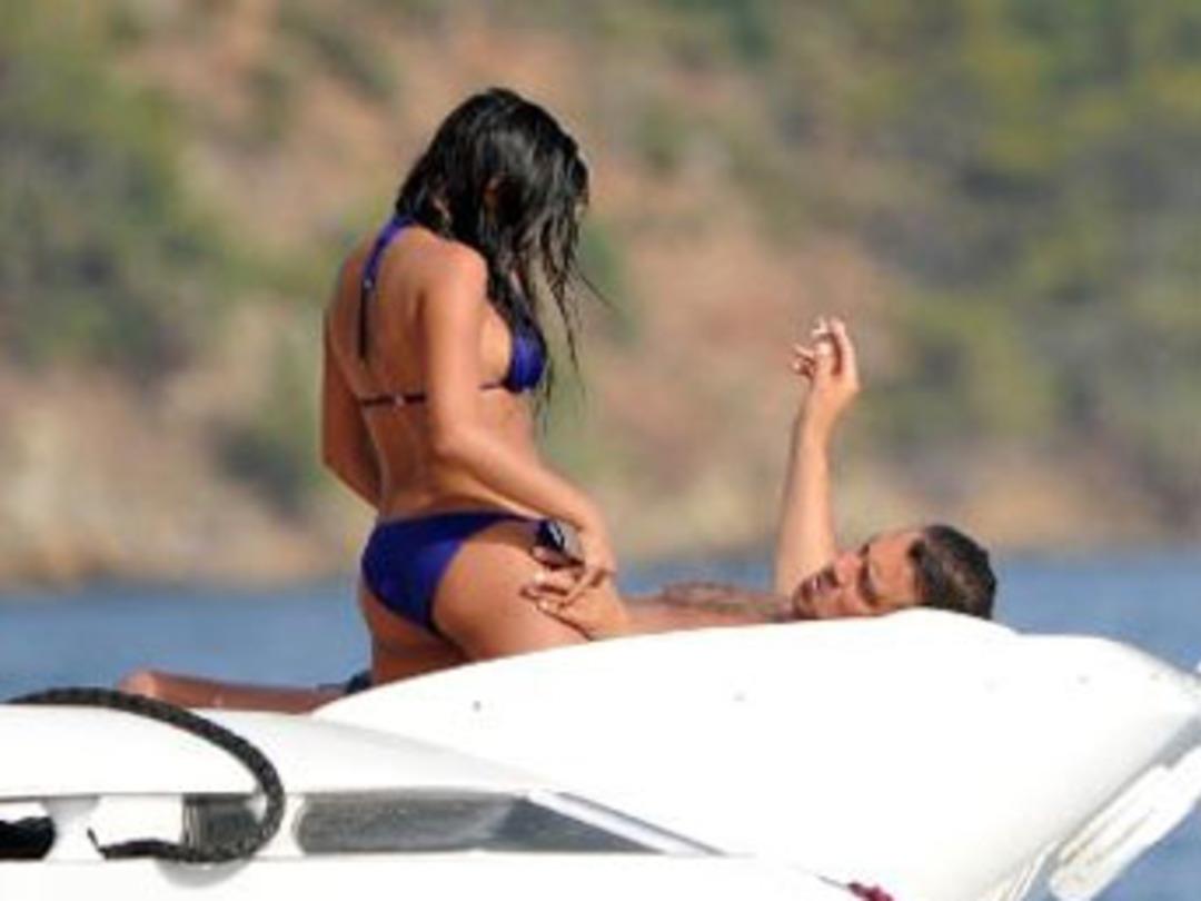 Hanımefendi yakınım olur