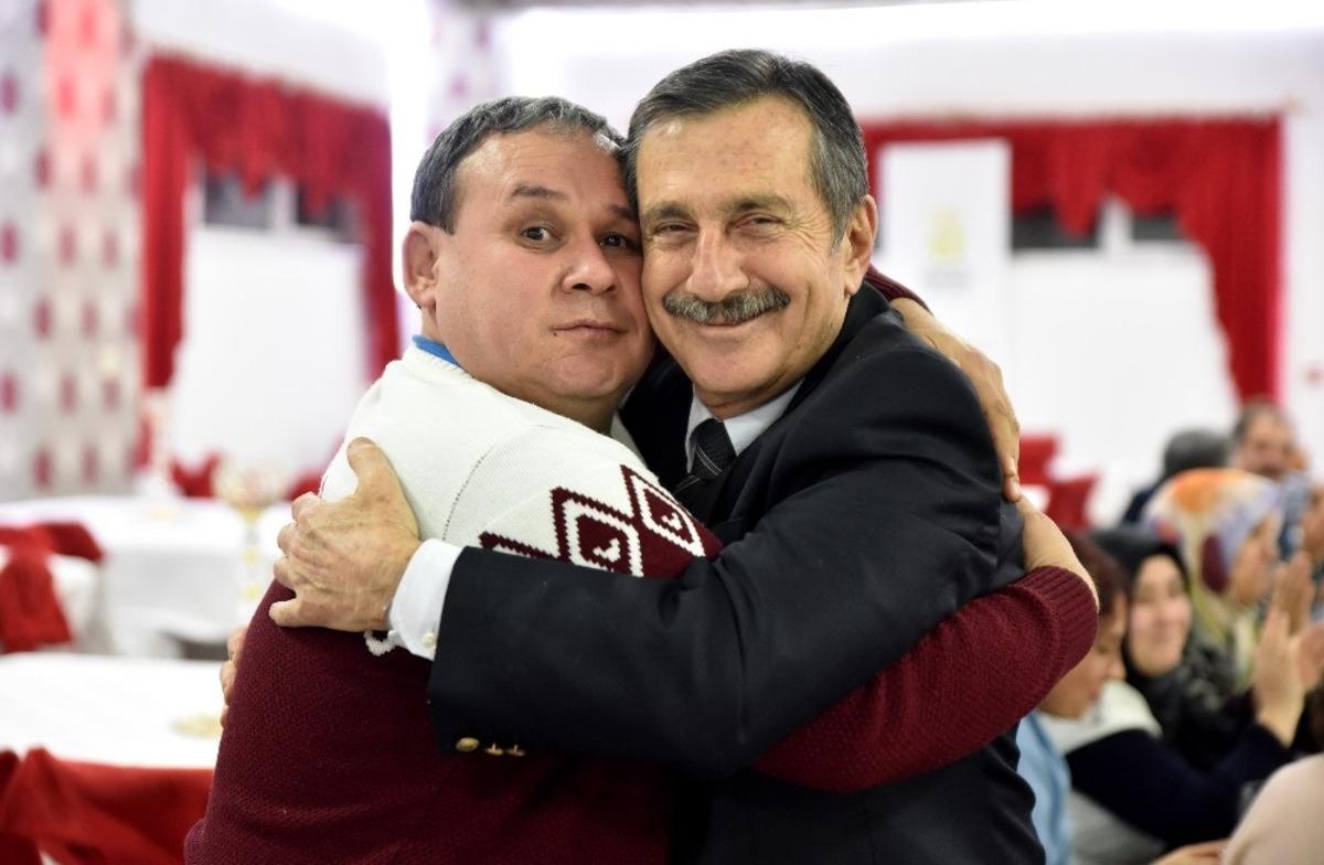 Engelli bireyler ve aileleri yeni yılı Tepebaşı&rsquo;nda karşıladı