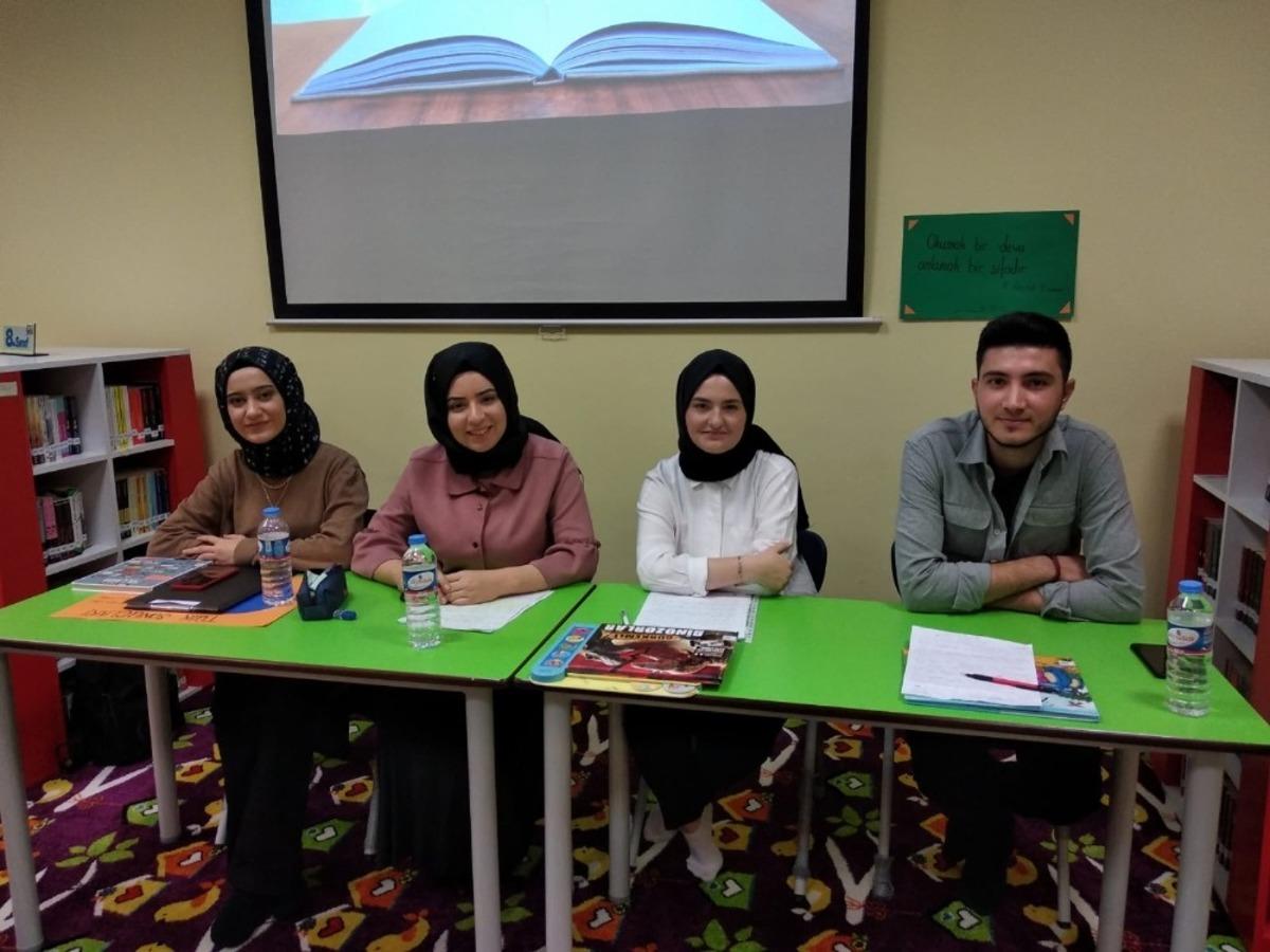 Okuma K&uuml;lt&uuml;r&uuml; Oluşturma S&uuml;recinde Anne ve Babanın Rol&uuml;