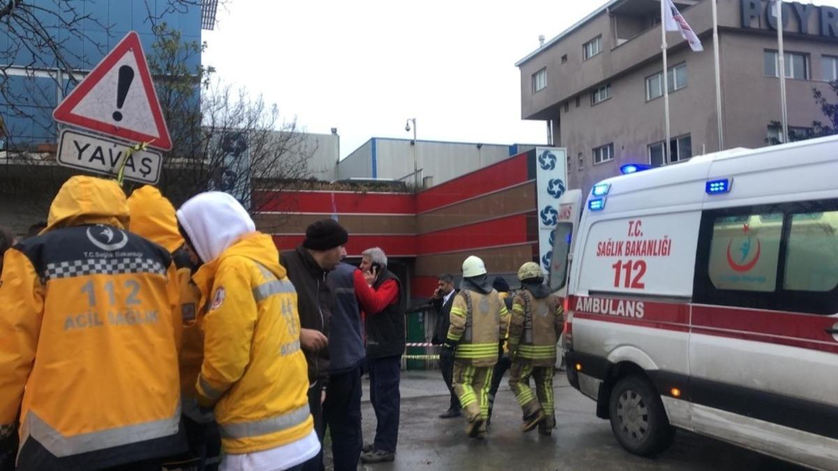 Son dakika! &Uuml;mraniye&rsquo;de cam fabrikasında patlama: 1 &ouml;l&uuml;, 3 yaralı