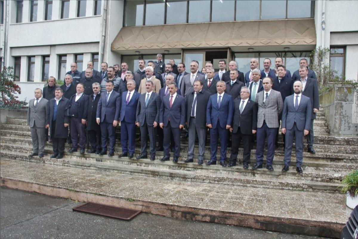 Dev fabrika yeniden &uuml;retime ge&ccedil;iyor