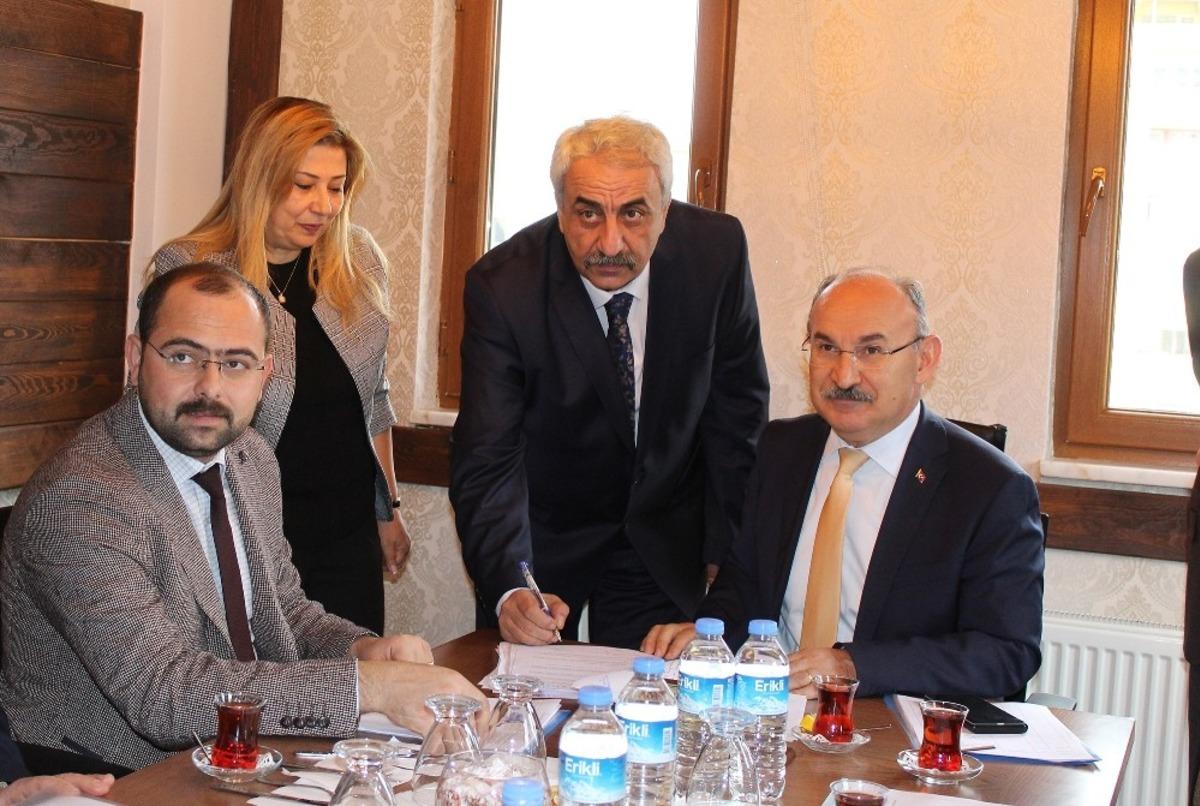 Kastamonu&rsquo;da evsel atıklarda ayrıştırılarak ekonomiye geri kazandırılacak