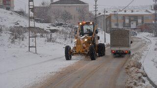 Bilecik'te kar yağışı etkili oluyor