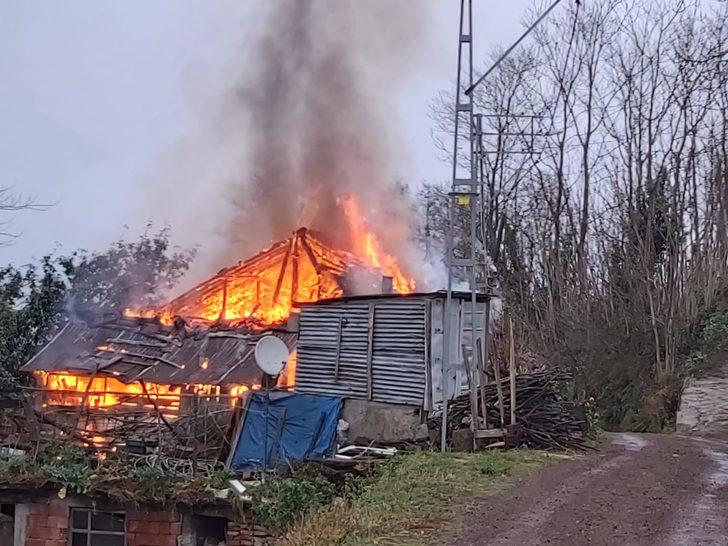 Eşi yangında hayatını kaybeden kadının sözleri yürek yaktı: Beni görünce gözünü açar G4