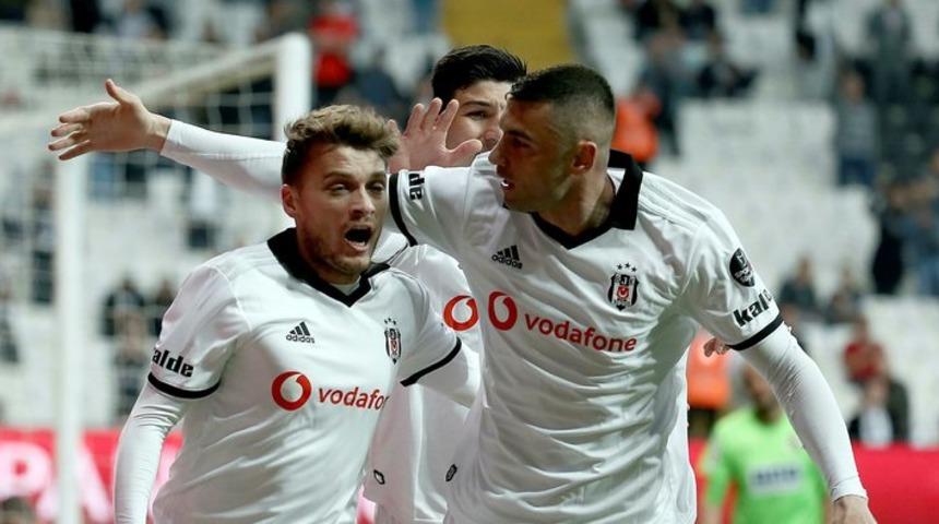 Beşiktaş Adem Ljajic için Udinese'den 10 milyon euro istedi