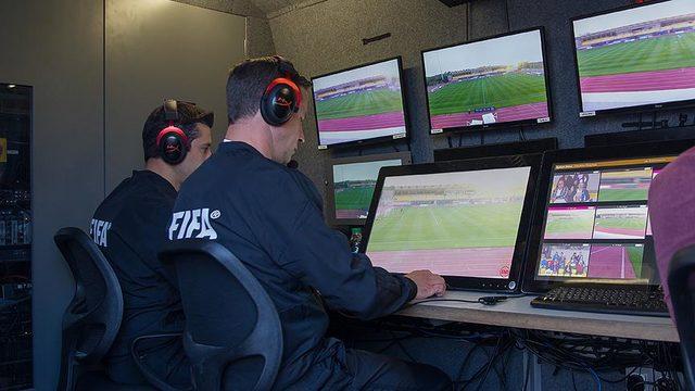 IFAB'tan flaş VAR açıklaması!