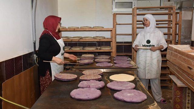Kızılcahamam’da Mor Bazlama üretimi başladı