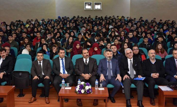 Erzincan’da "Ben Aşk’ım Mevlana Celaleddin-i Rumi” paneli yapıldı G2