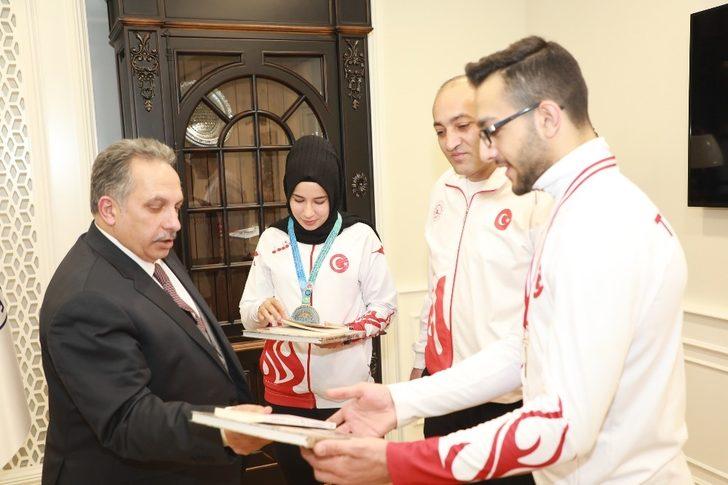 Başkan Yalçın’dan şampiyonlara altın G2