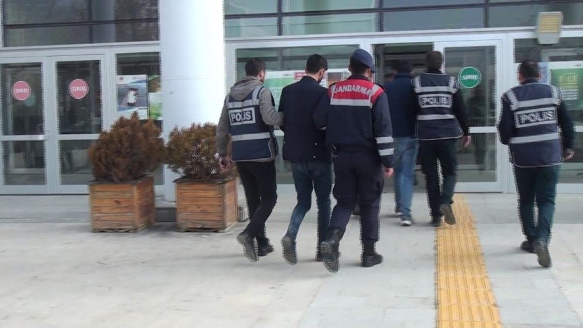 Jandarma, parmak izi ve DNA&rsquo;dan 2 hırsızlık olayını aydınlattı