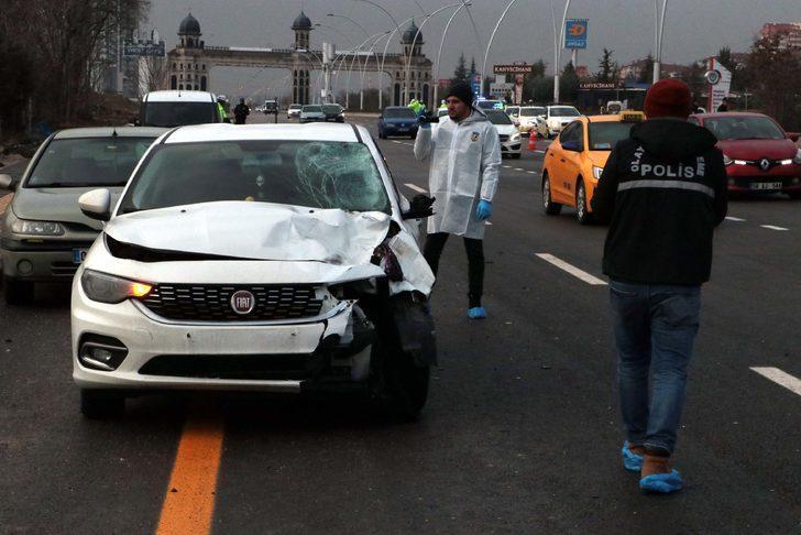 Ankara'da otomobilin çarptığı 2 kadın hayatını kaybetti G3