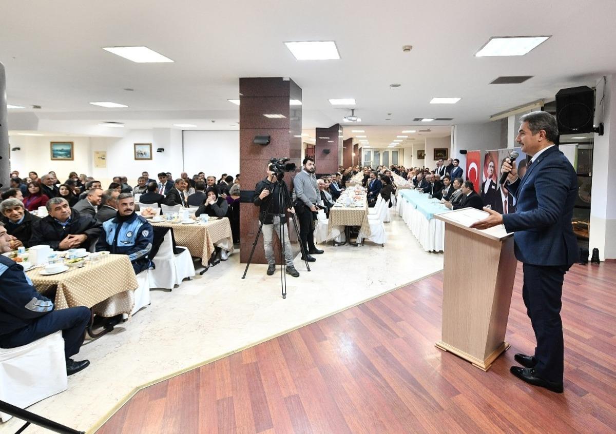 511 memura yeni yıl hediyesi