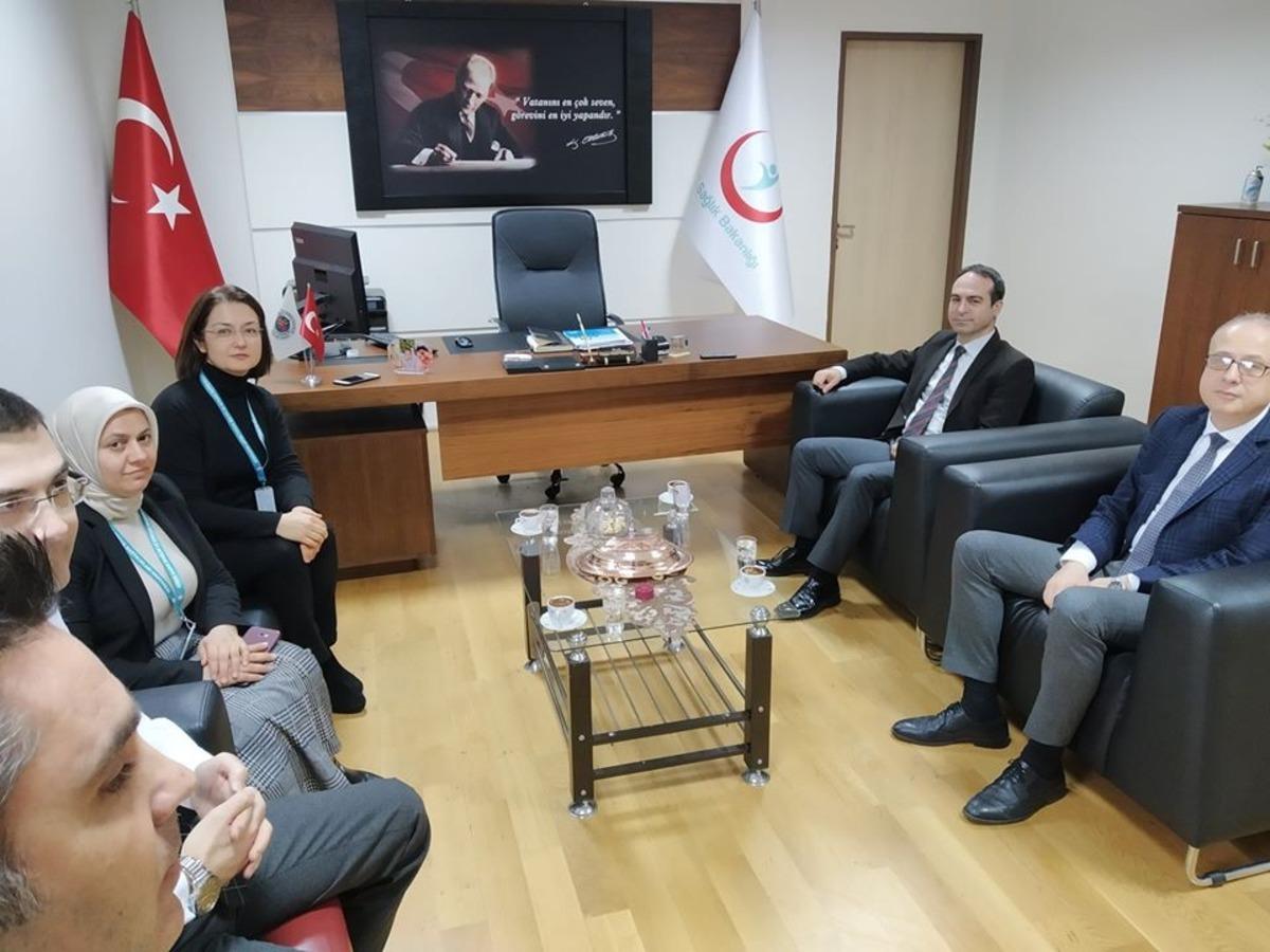 Sağlık M&uuml;d&uuml;r&uuml; A&ccedil;ıkg&ouml;z&rsquo;den Aydın Kadın Doğum ve &Ccedil;ocuk Hastalıkları Hastanesi&rsquo;ne ziyaret