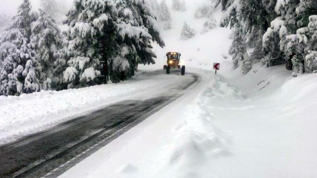 Burdur'da taşımalı eğitime kar tatili (2)