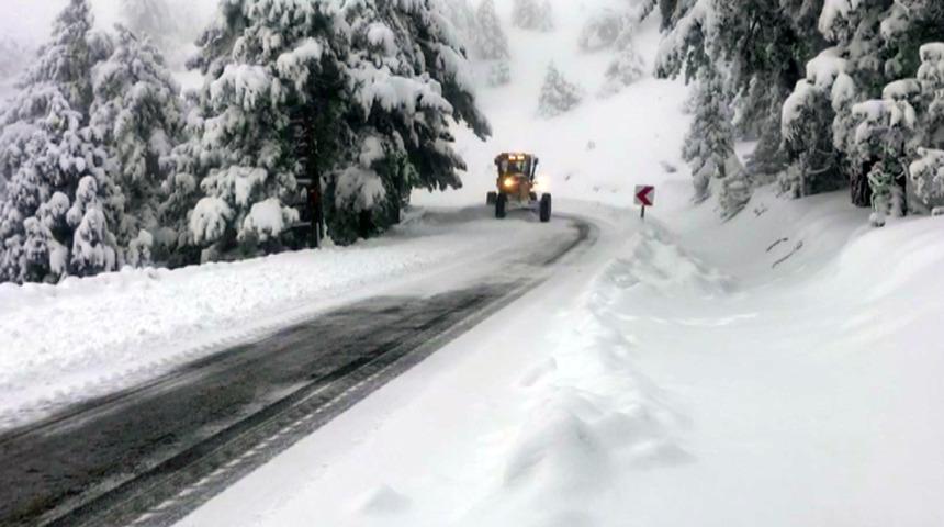 Burdur'da taşımalı eğitime kar tatili (2)