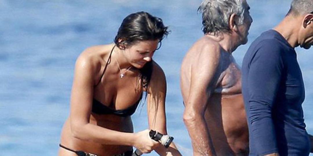 Sevgilisi kendi elleriyle yıkadı