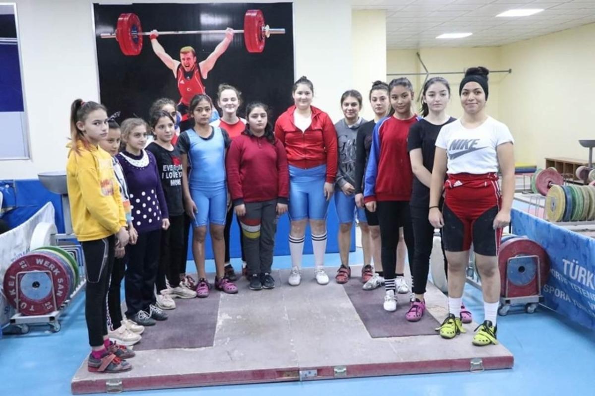 Okullar arası Yıldız-Gen&ccedil; Halter il Birinciliği Tamamlandı