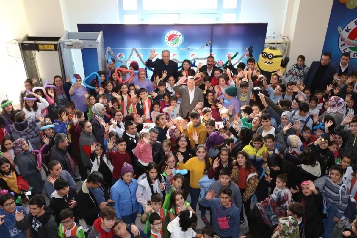 Kepezli &ccedil;ocukların doğum g&uuml;n&uuml; heyecanı