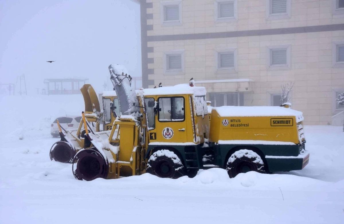 Bitlis&rsquo;te 47 k&ouml;y yolu ulaşıma kapandı