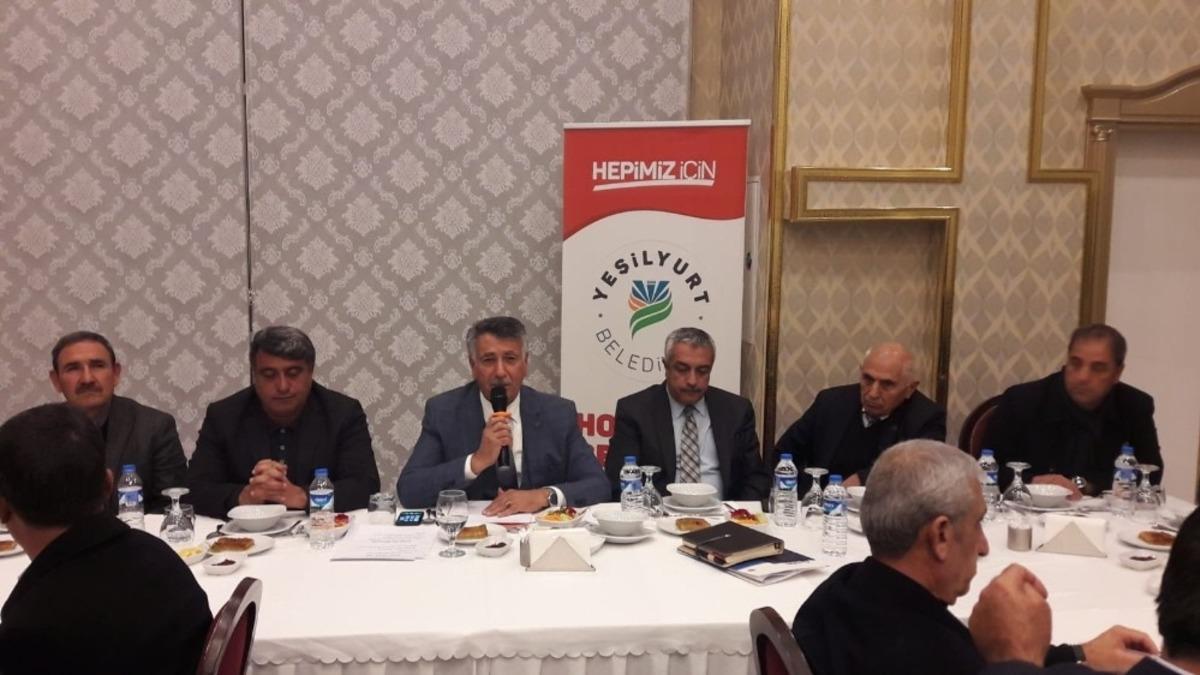 Yazıhan&rsquo;da muhtarlar bir  araya geldi