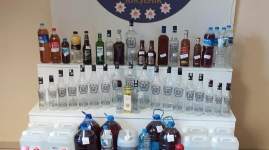 Kırşehir polisinden yeni yıl &ouml;ncesi sahte i&ccedil;ki operasyonu 4 g&ouml;zaltı