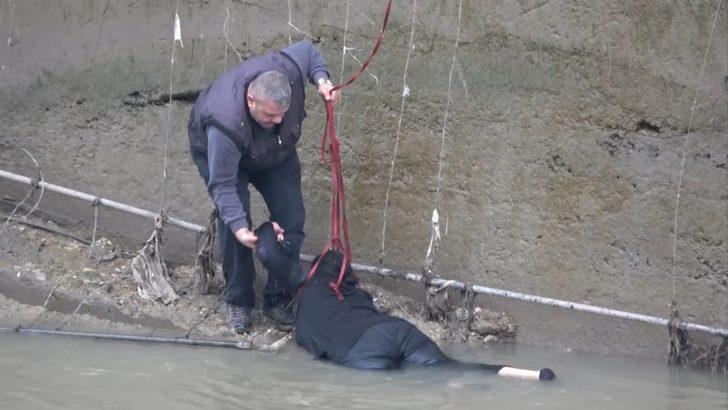 Asi Nehri’ne düşen kadını itfaiye ekipleri böyle kurtardı G5