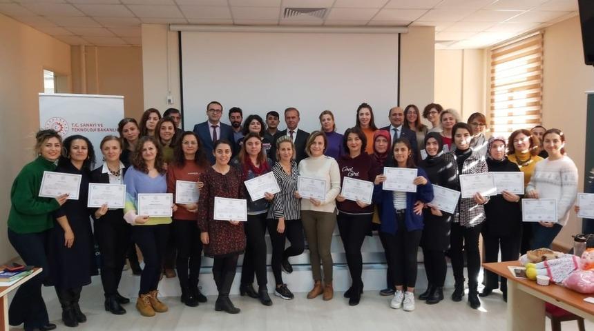 L&uuml;leburgaz&rsquo;da oyun terapisi eğitimi