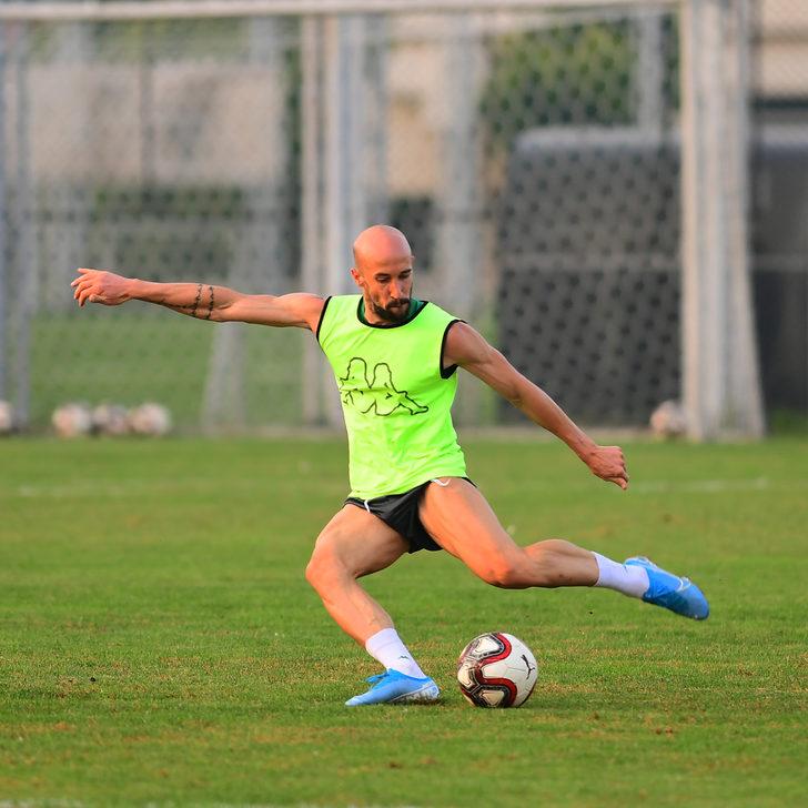 Bursaspor'da ilk yolcular belli oldu G2