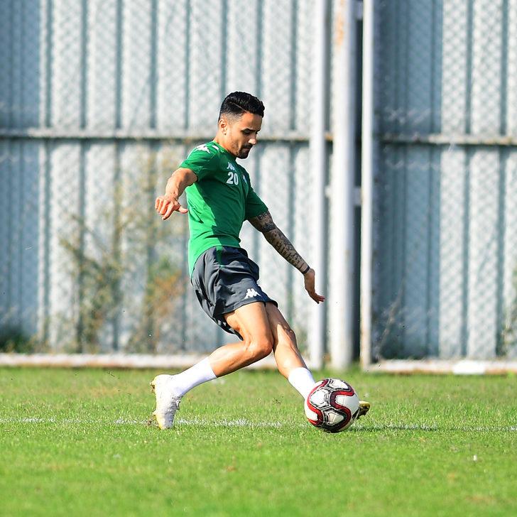 Bursaspor'da ilk yolcular belli oldu G3