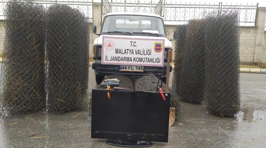 Hırsızlıktan 2 zanlı yakalandı