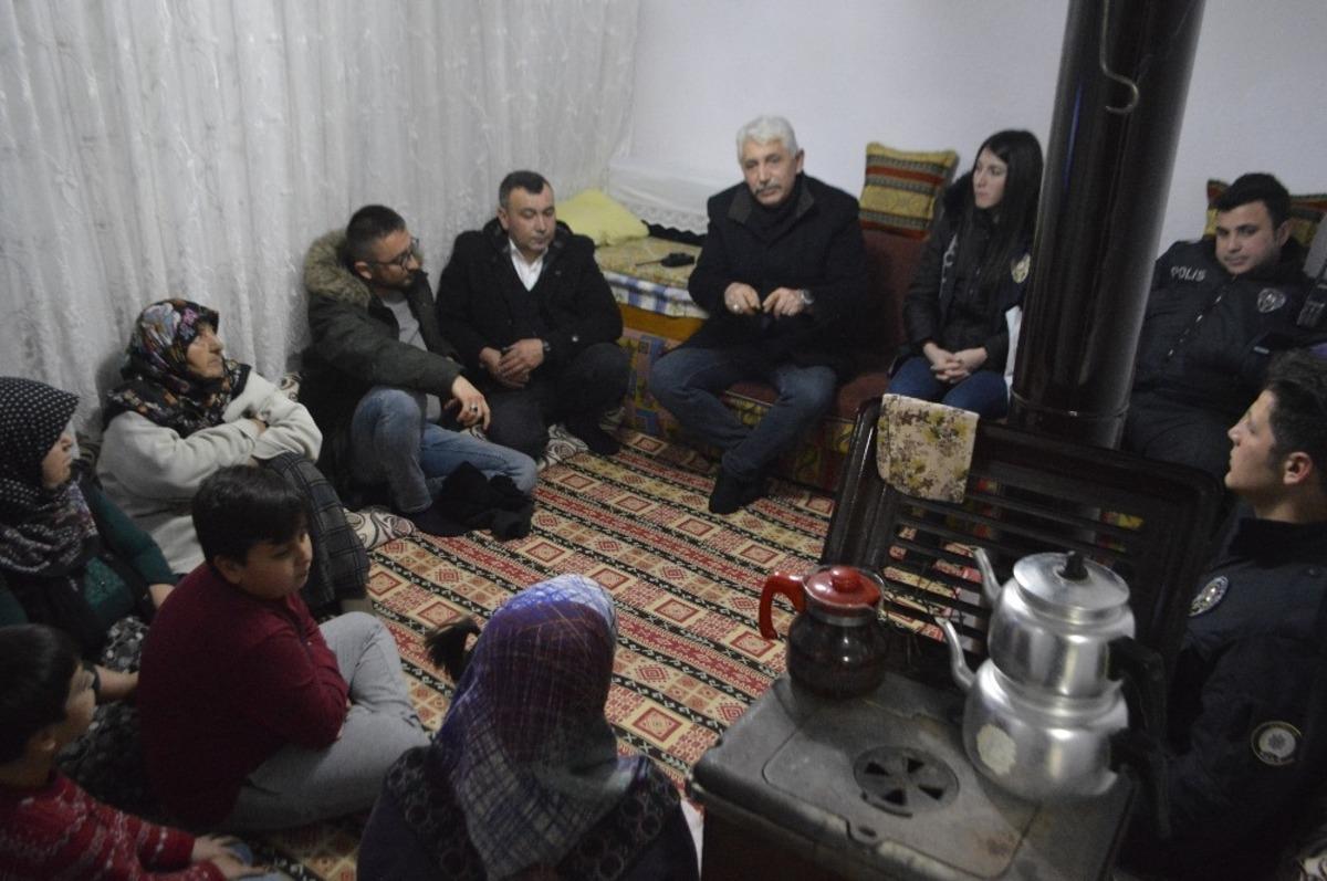 Polis sobalı evlere giderek &rsquo;zehirlenmelere&rsquo; karşı uyardı