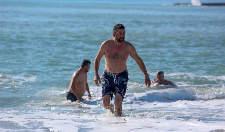 Yılın son gününde denize girdiler! G3