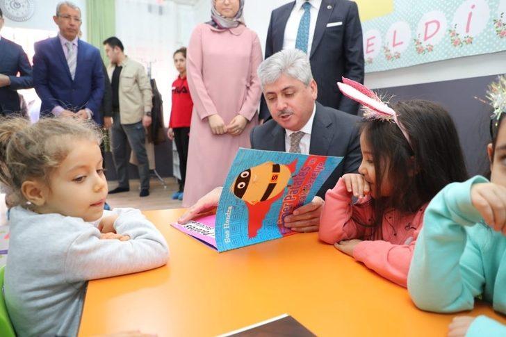 Vali Doğan: "Öğrenmenin temeli okul öncesinde atılıyor" G1