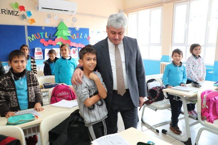 Vali Doğan: "Öğrenmenin temeli okul öncesinde atılıyor" G2