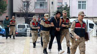 Kablo hırsızları tarım aracıyla kaçmak isterken yakalandı