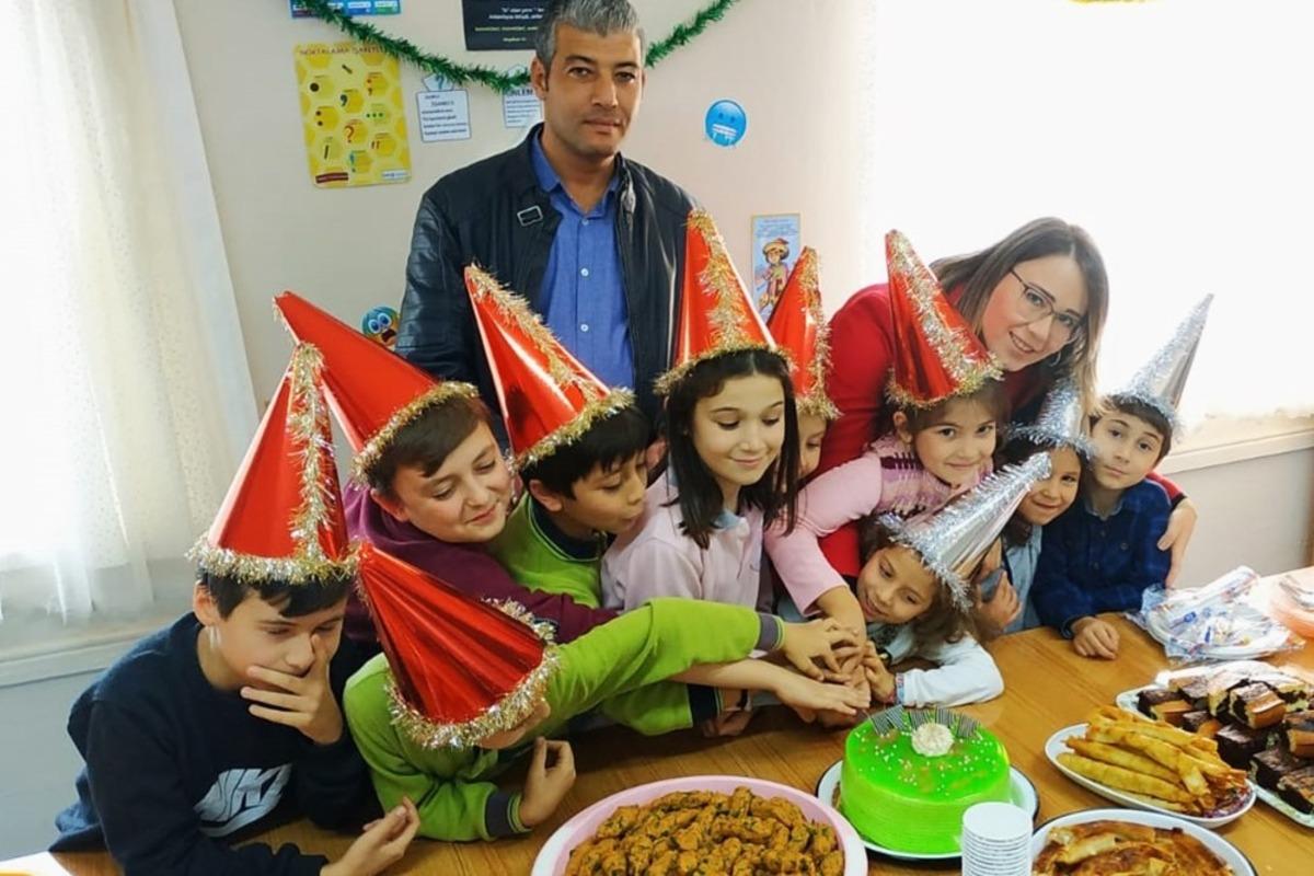 Efeler Belediyesi yeni yılı &ccedil;ocuklarla karşıladı