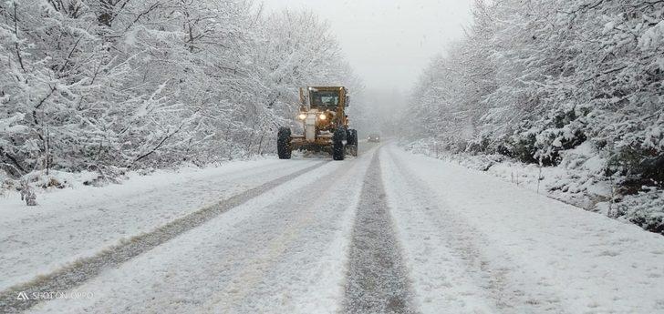 İzmit Belediyesi’ndan kar mesaisi G1