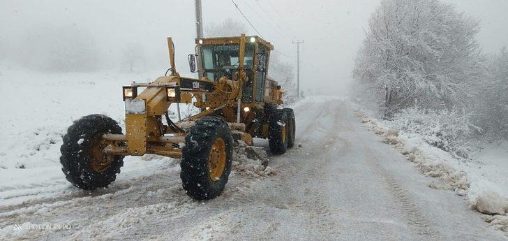 İzmit Belediyesi’ndan kar mesaisi G3