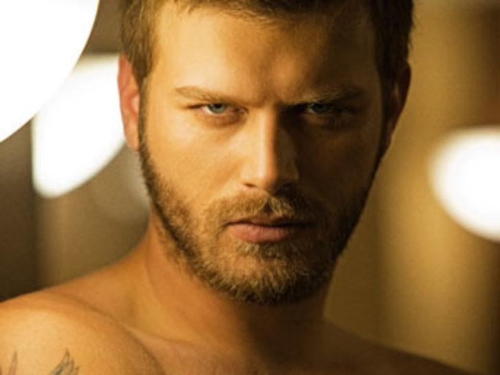 Kıvanç Tatlıtuğ evini boşalttı G4