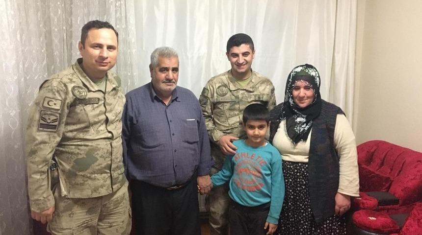 Jandarma&rsquo;dan şehit aileleri ve gazi ziyareti
