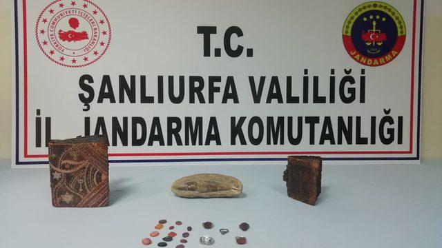 Tarihi eser kaçakçılarına operasyon: 3 gözaltı