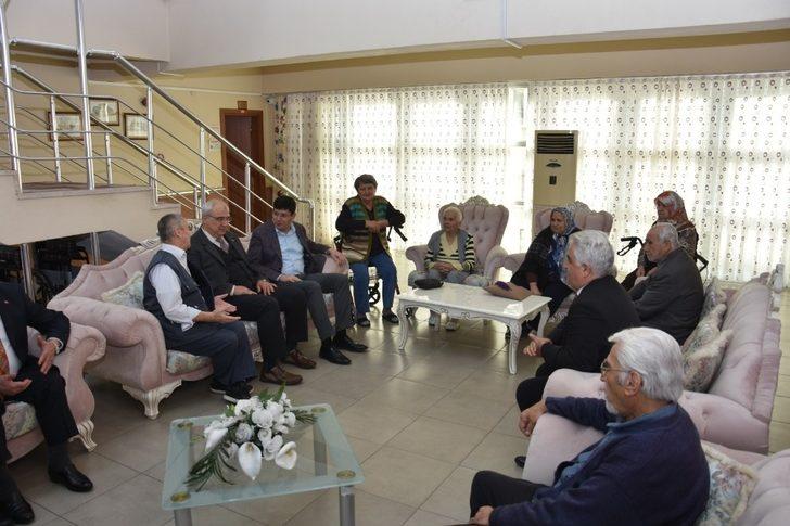 Nazilli’de asırlık çınarlar yeni yıla protokolle girdi G3