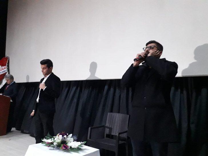 Kozan’da “Mekke’nin Fethi ve Kur’an Ziyafeti” konulu konferans G2