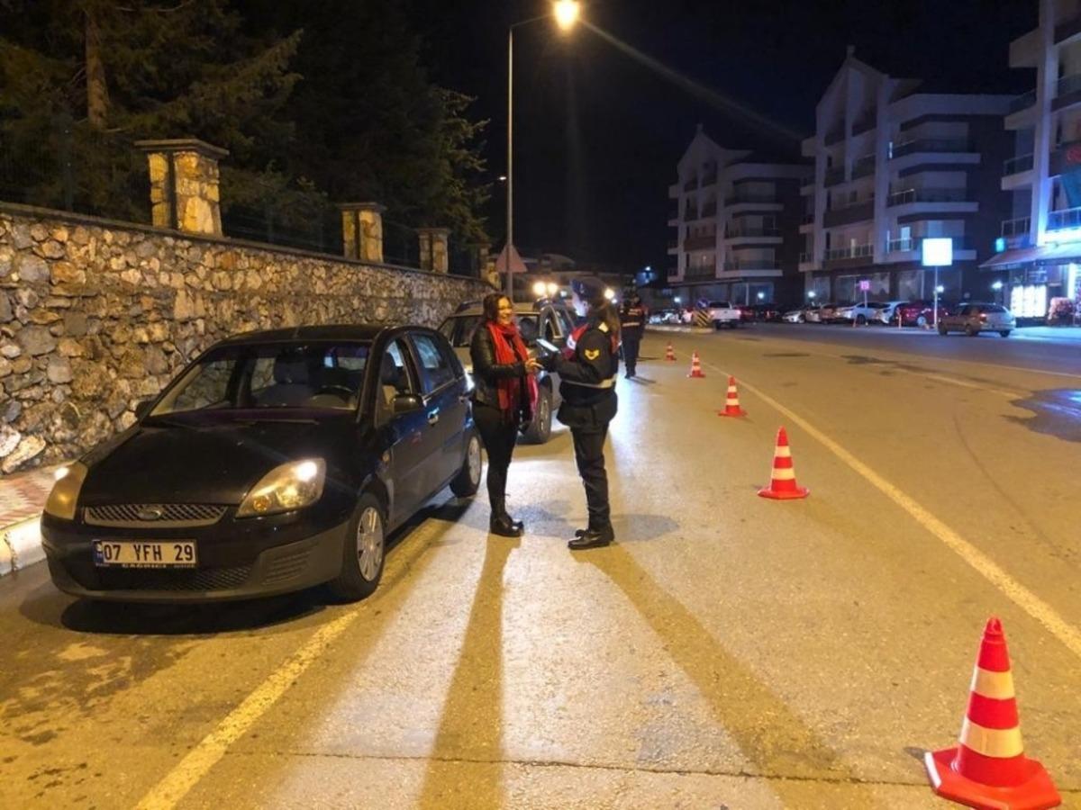 Kaş&rsquo;ta jandarmadan yılbaşı denetimi