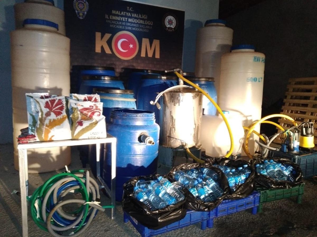 Malatya&rsquo;da 3 bin 560 litre sahte i&ccedil;ki ele ge&ccedil;irildi