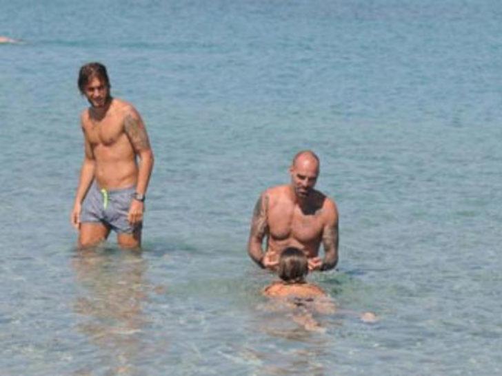 Eşiyle görüntülendi G2