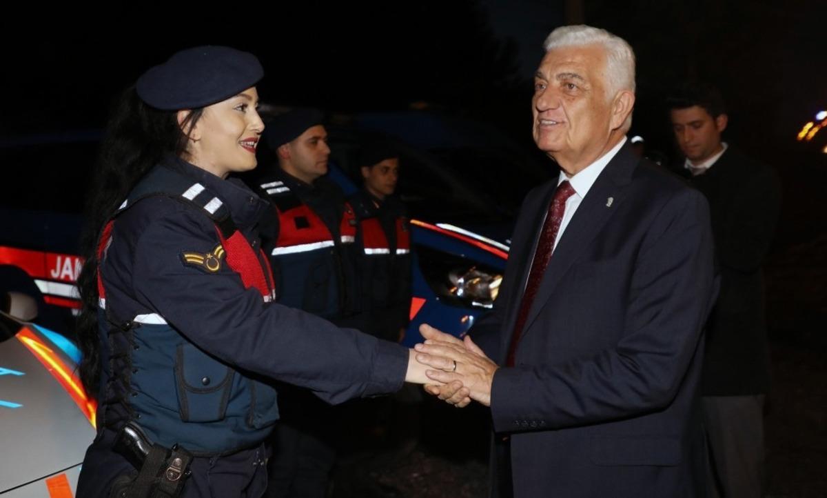 Başkan G&uuml;r&uuml;n g&ouml;revli personelin yeni yılını kutladı