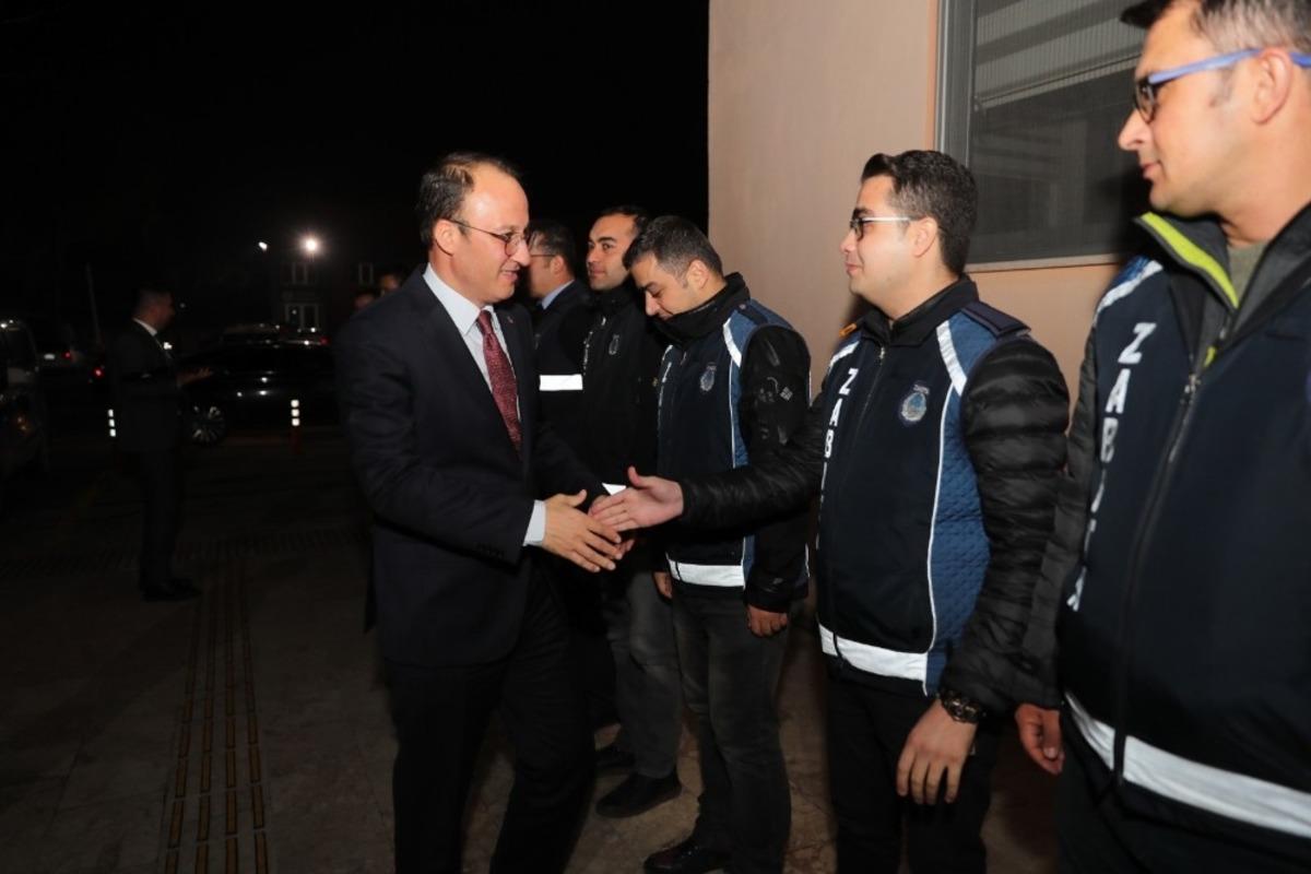 Başkan &Ouml;rki&rsquo;den zabıta ve g&uuml;venlik g&uuml;&ccedil;lerine yılbaşı s&uuml;rprizi