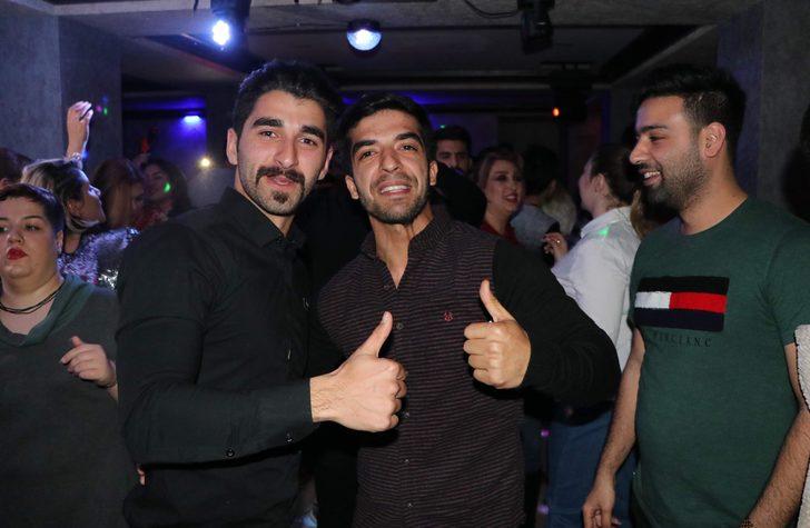 İranlılar Van'da coştu! Eğlence mekanları doldu taştı! G3